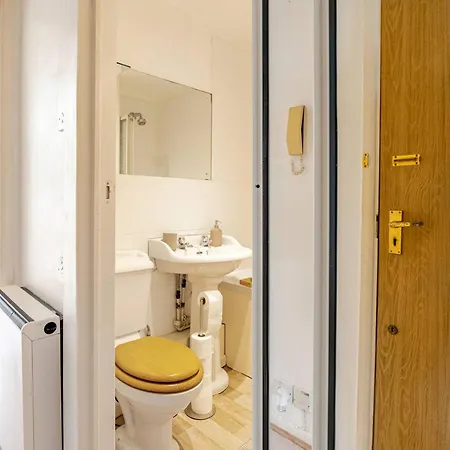Stylish Apt In Canary Wharf - Perfect For Business London Exterior photo
