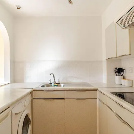Stylish Apt In Canary Wharf - Perfect For Business London Exterior photo